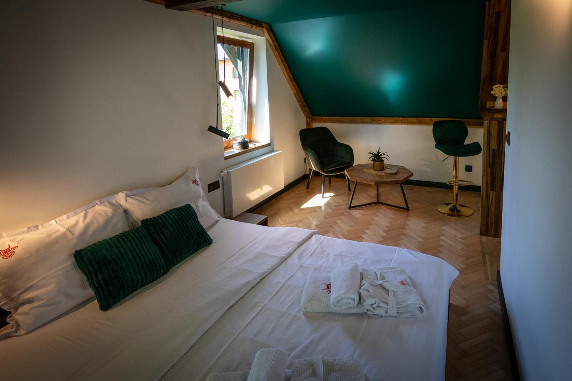 Uroczysko Villa Леско Екстериор снимка
